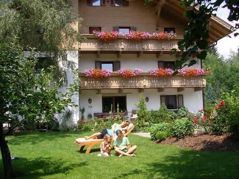 Hotel Burgblick Sankt Lorenzen Exterior foto